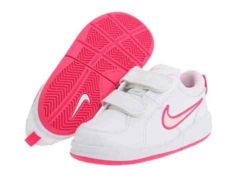 nike sneakers for kiddies.